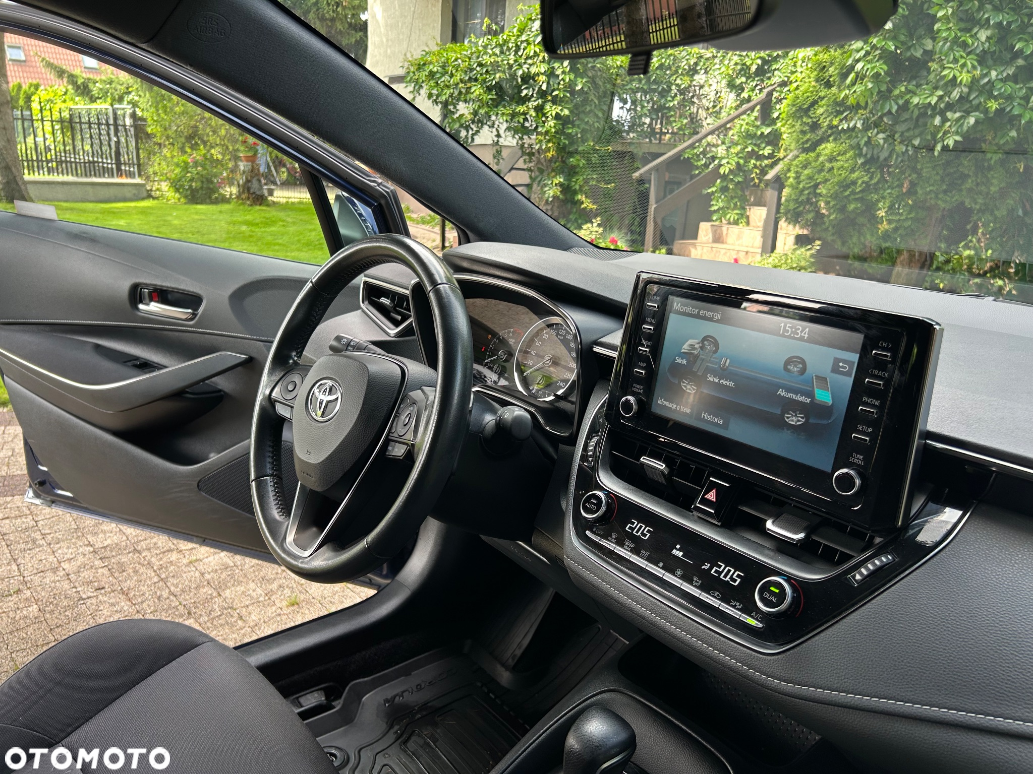 Toyota Corolla 2.0 Hybrid Comfort - 17