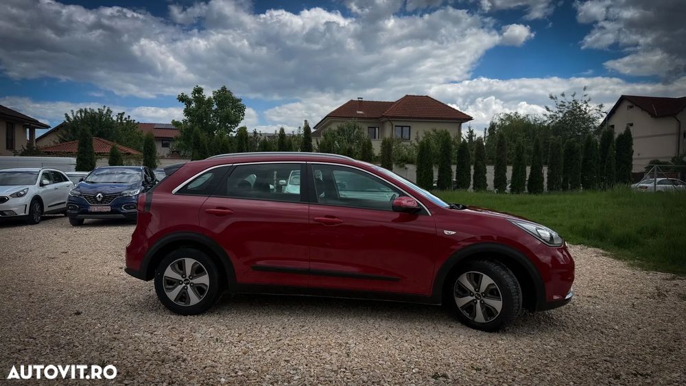 Kia Niro 1.6 GDI HEV 2WD OPF Aut. Edition 7 - 4