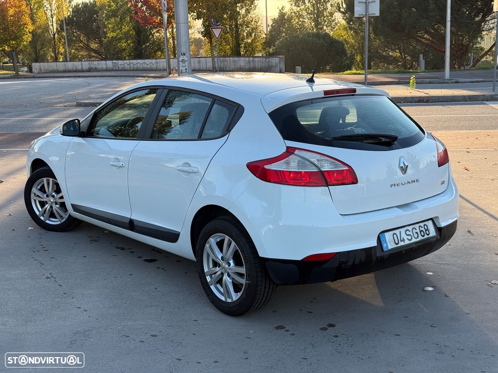 Renault Mégane 1.5 dCi Dynamique S - 7
