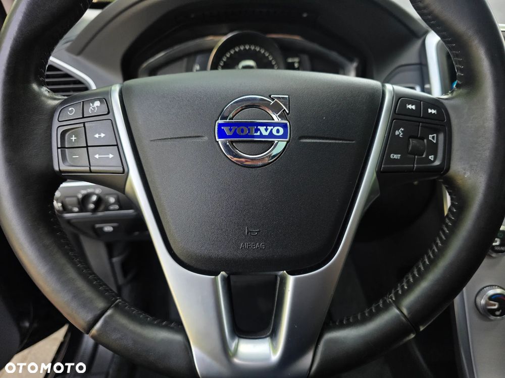 Volvo XC 60 D4 Geartronic Summum - 28