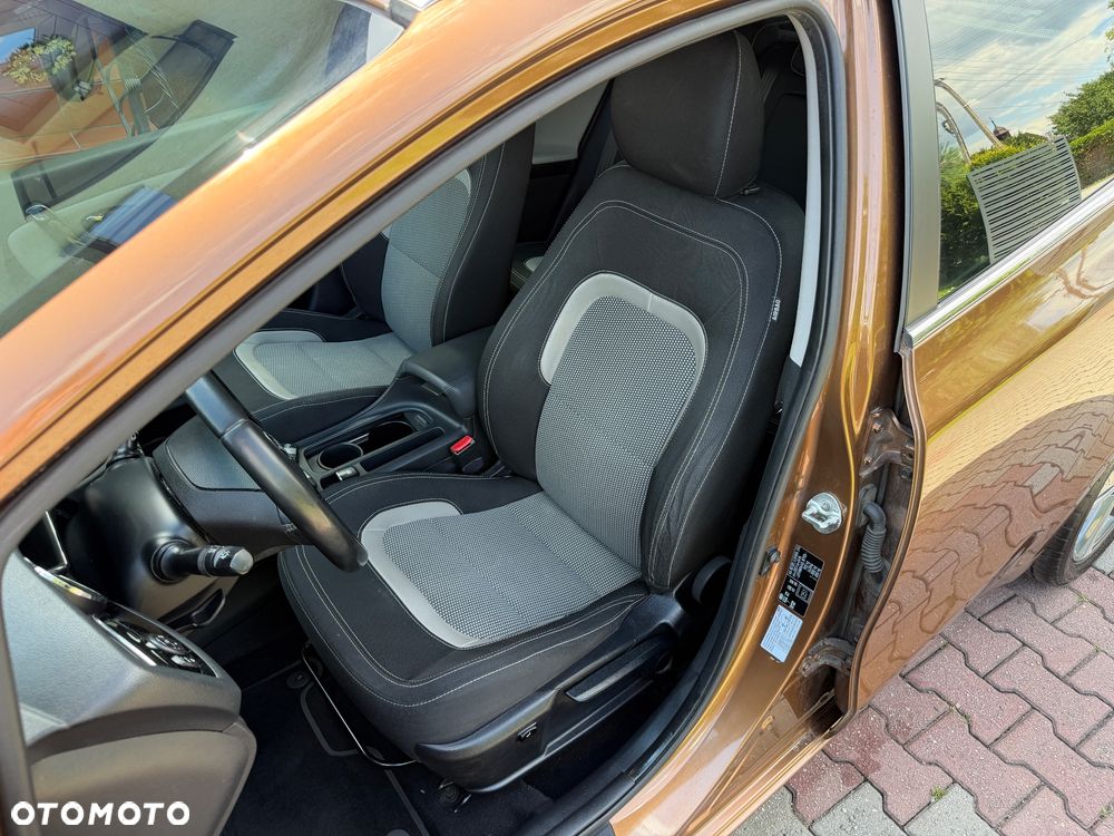 Kia Ceed 1.6 CRDi 136 ISG Platinum Edition - 26