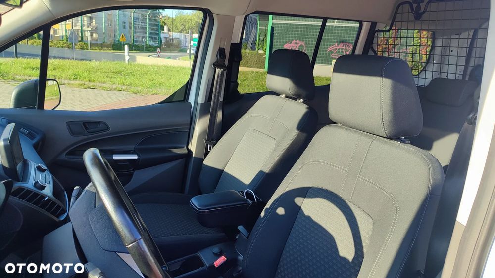 Ford Transit Connect - 21