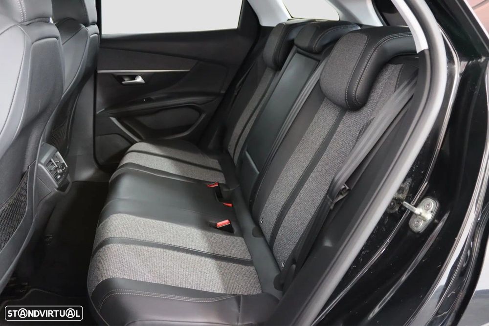 Peugeot 3008 1.2 PureTech Allure EAT8 - 12