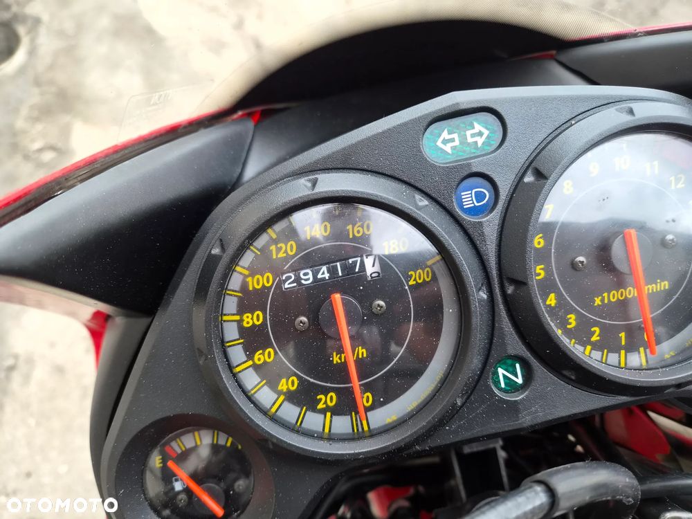 Honda CBR - 9