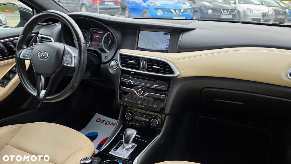 Infiniti QX30 2.0t Luxe Tech AWD 7DCT - 15