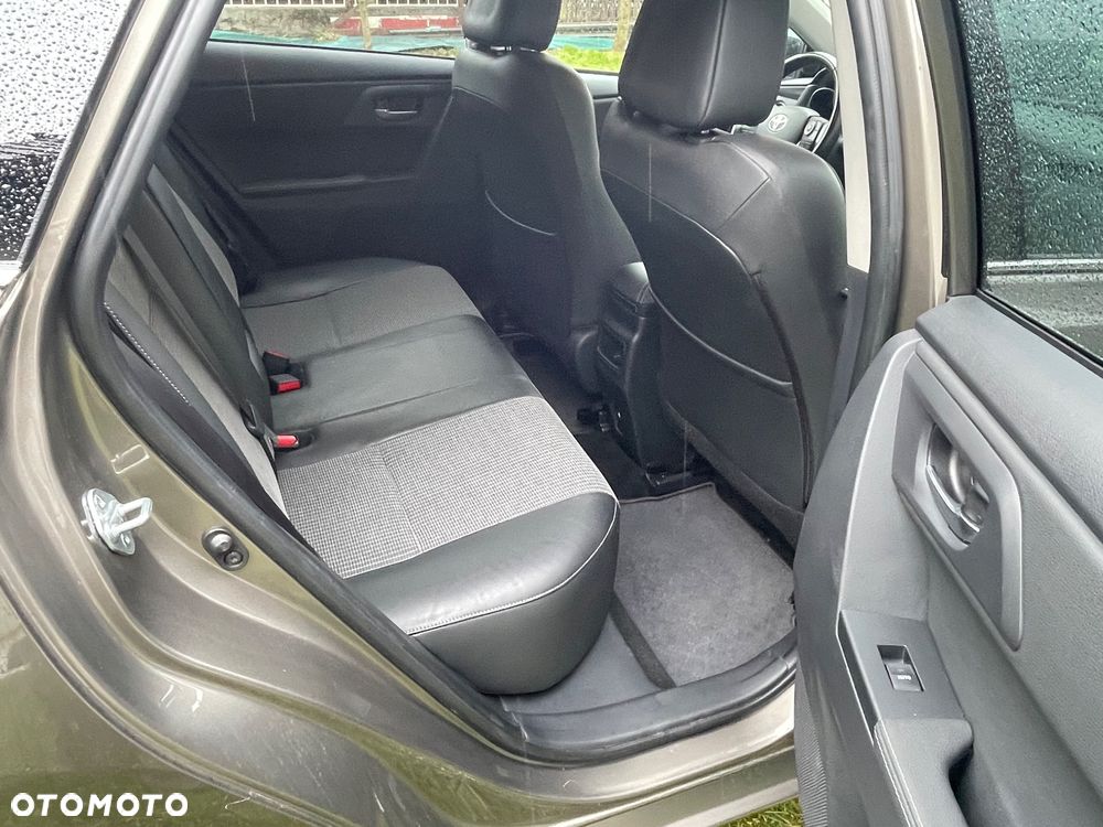 Toyota Auris 1.2 Turbo Comfort - 16