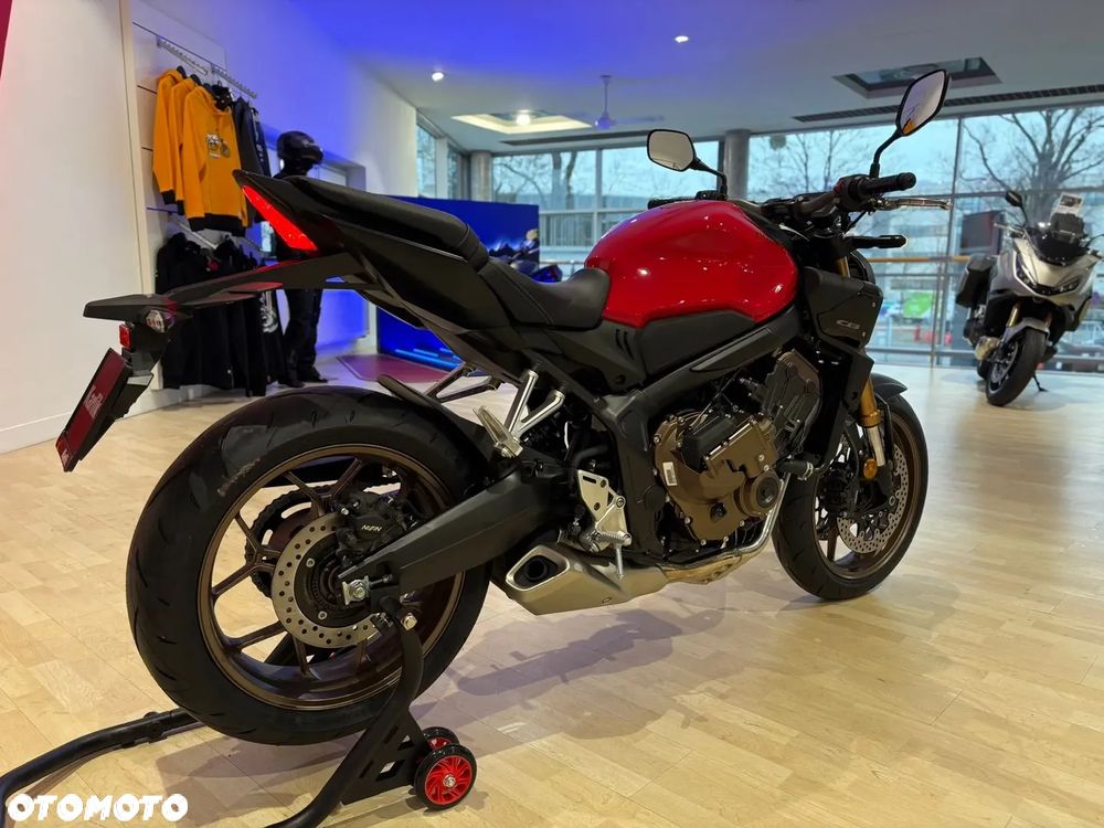Honda CB - 7