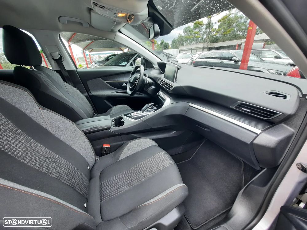 Peugeot 3008 1.6 BlueHDi Style EAT6 - 27