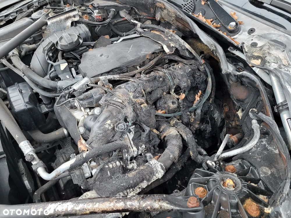 BMW Seria 5 525d xDrive Luxury Line - 16