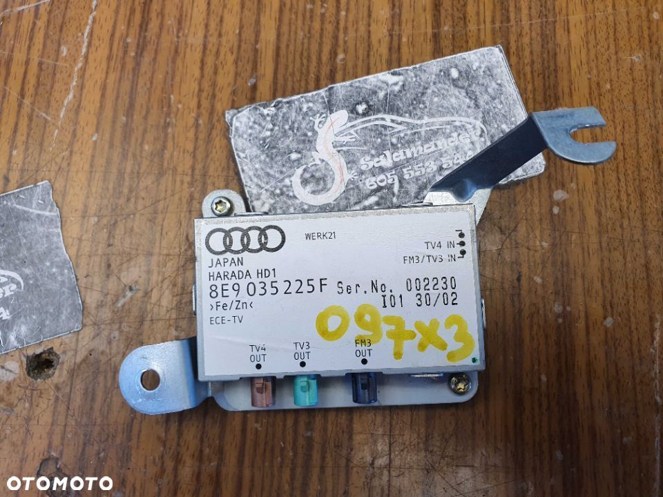 Wzmacniacz 8E9035225F Tuner Radia Anteny Modul Sensor TV FM ECE-TV Audi A4 B6 B7 - 1