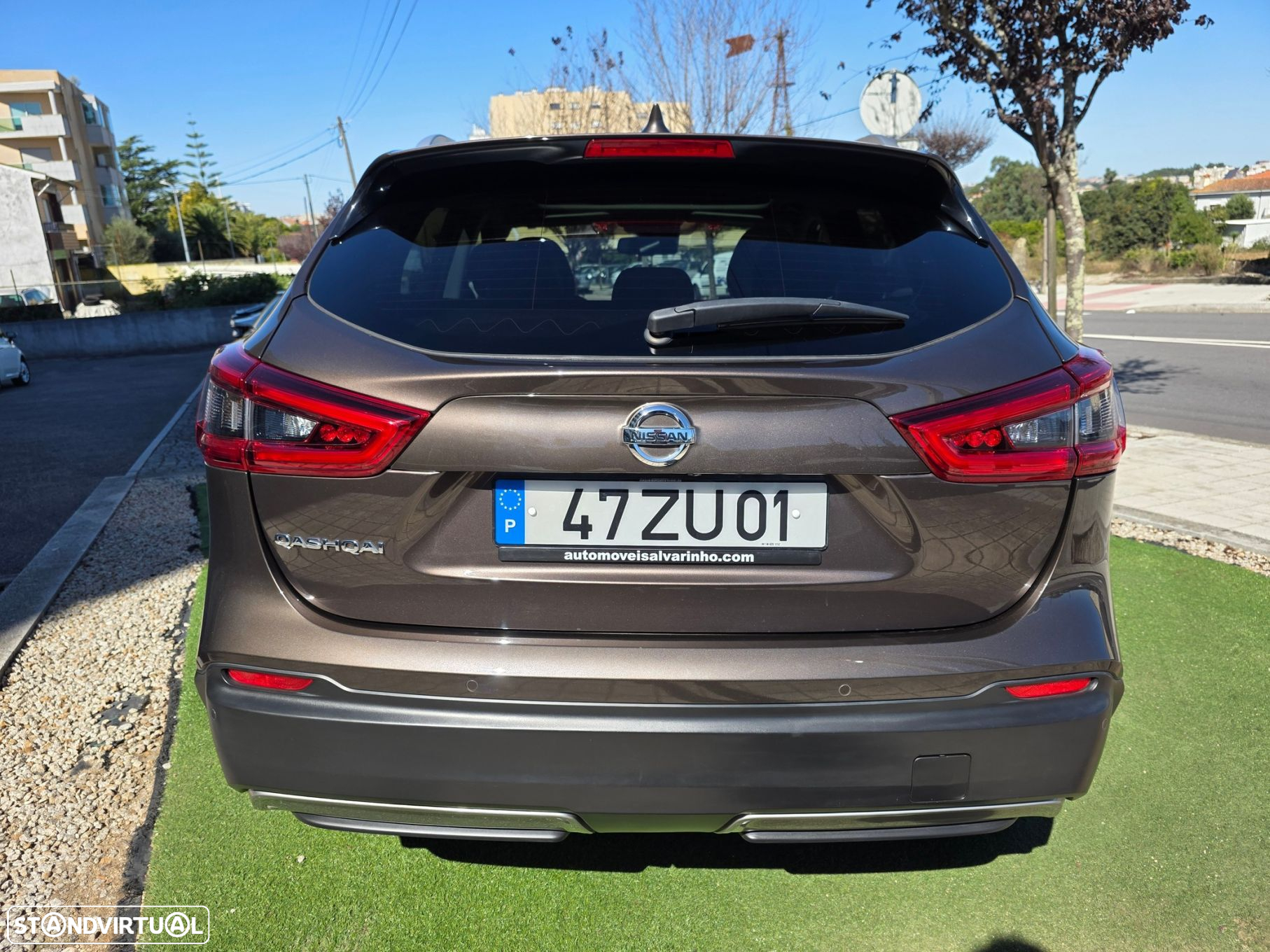 Nissan Qashqai 1.3 DIG-T N-Connecta J18 - 27