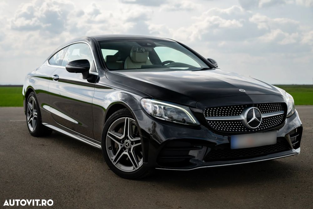 Mercedes-Benz C 300 9G-TRONIC AMG Line Plus - 3