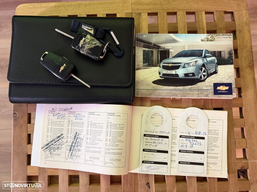 Chevrolet Cruze 1.6 LS - 32