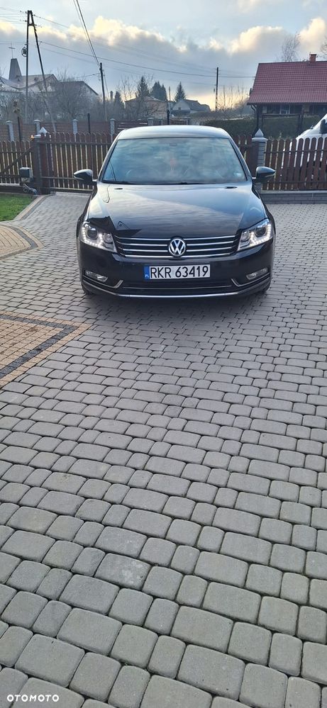 Volkswagen Passat 2.0 TDI Highline DSG - 2