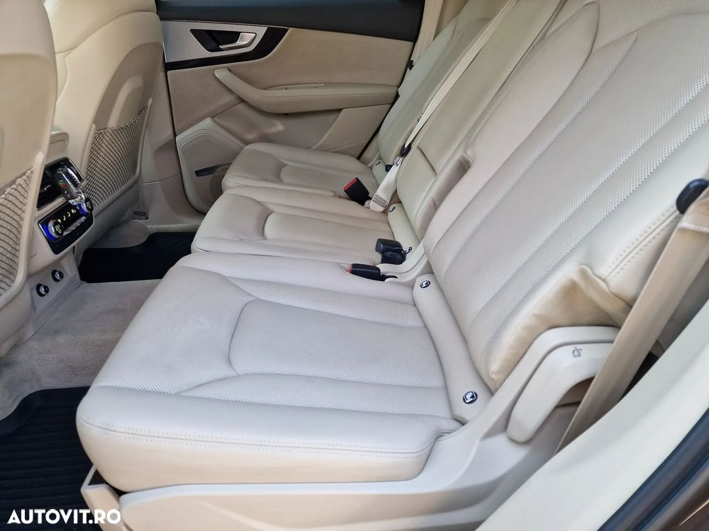 Audi Q7 3.0 50 TDI quattro Tiptronic MHEV S Line - 10