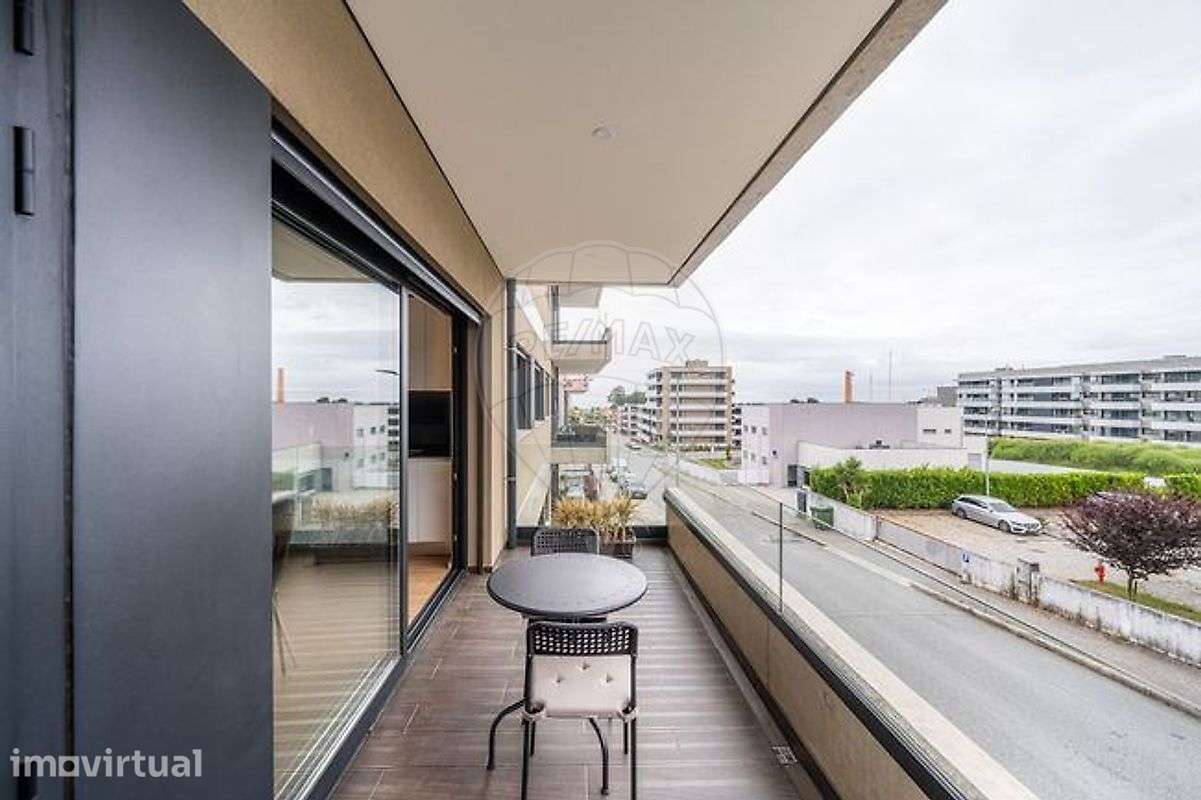 Apartamento T1 para arrendamento - Grande imagem: 2/16