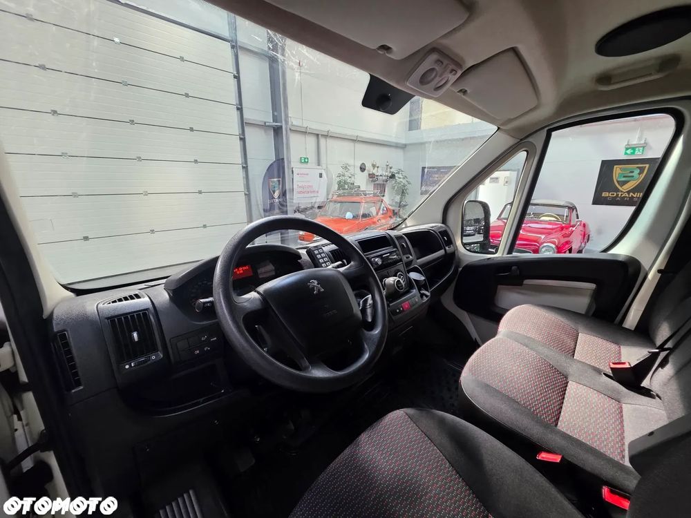 Peugeot Boxer L2H2 Ambulans - 11