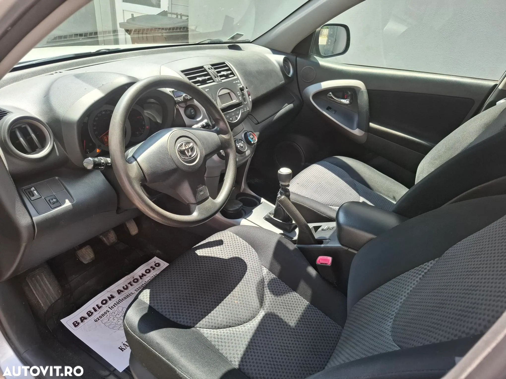 Toyota RAV4 2.2 D-4D Executive - 10