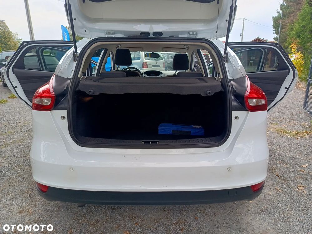 Ford Focus - 36