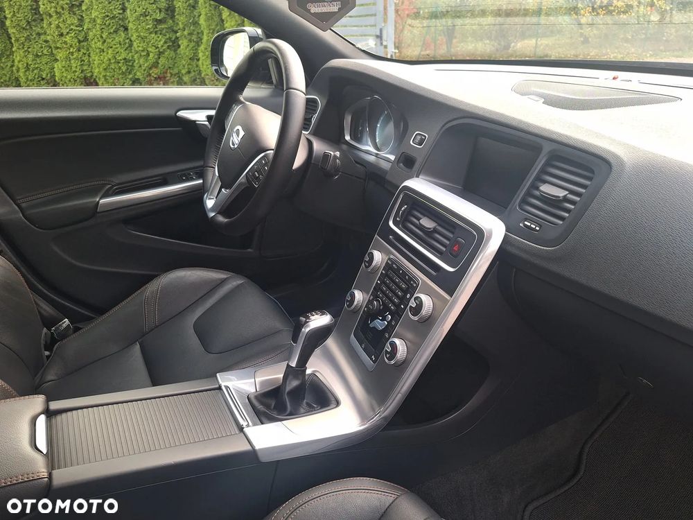 Volvo S60 Cross Country D4 Momentum - 31