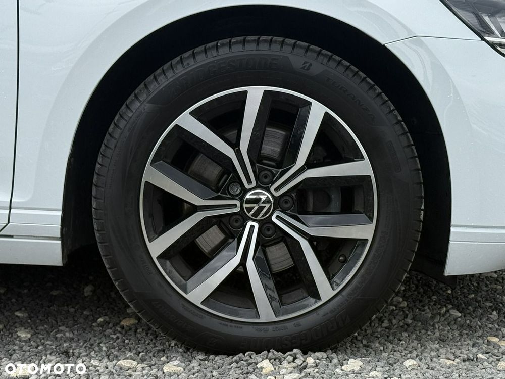 Volkswagen Passat - 10
