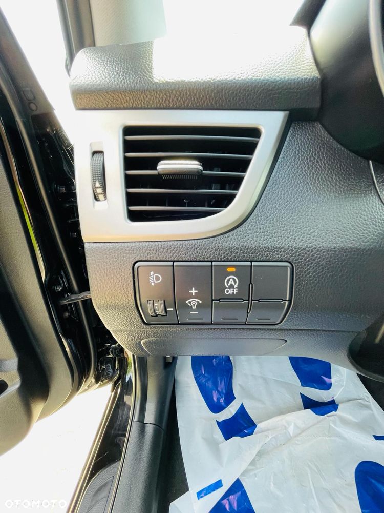 Hyundai i30 blue 1.4 Classic Navigation - 17