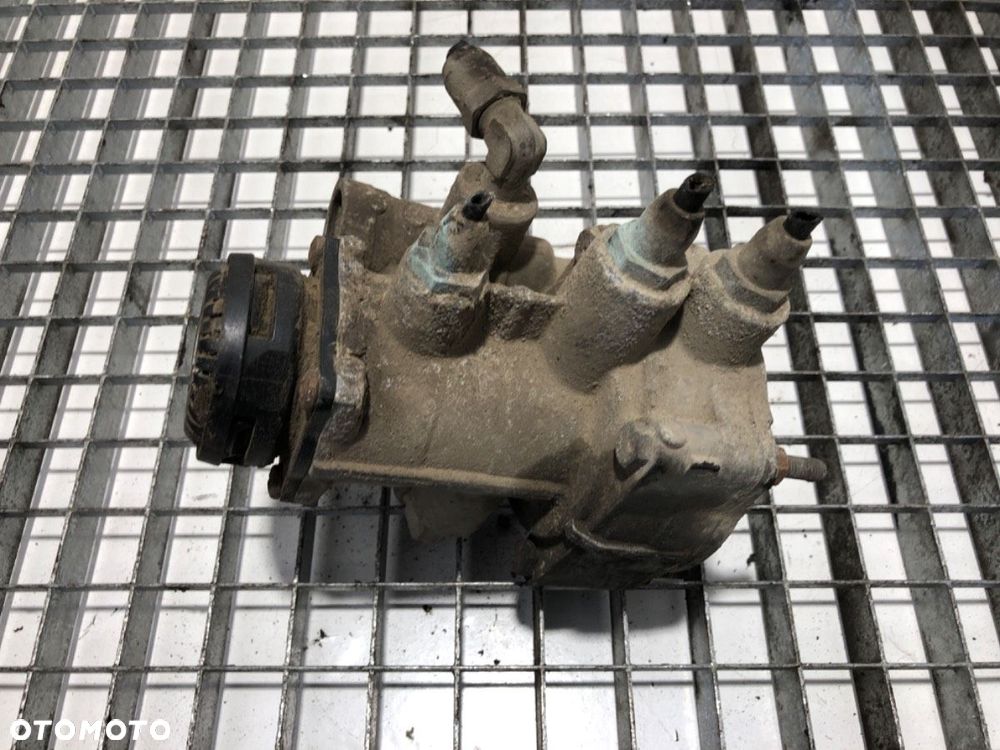 ZAWÓR STEROWANIA PRZYCZEPĄ  SCANIA 4 - series 1995 - 2008 114 C/330 9730090100 - 3