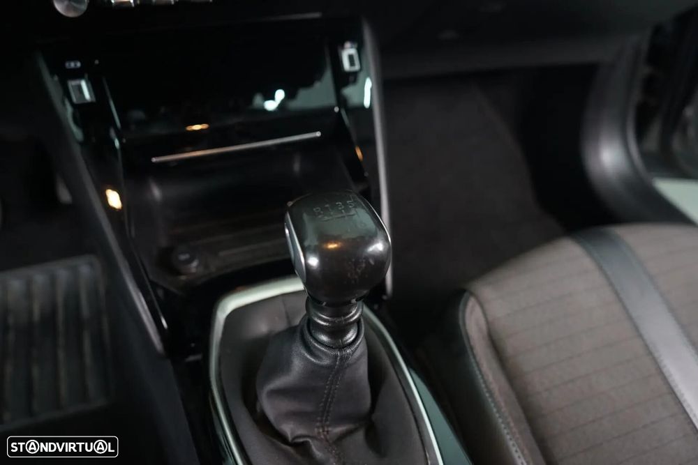 Peugeot 208 1.2 PureTech Allure - 30