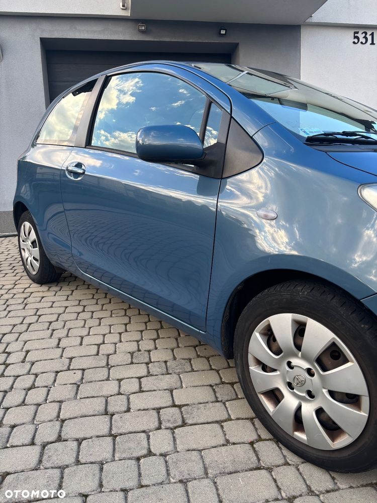 Toyota Yaris 1.3 Luna A/C - 12