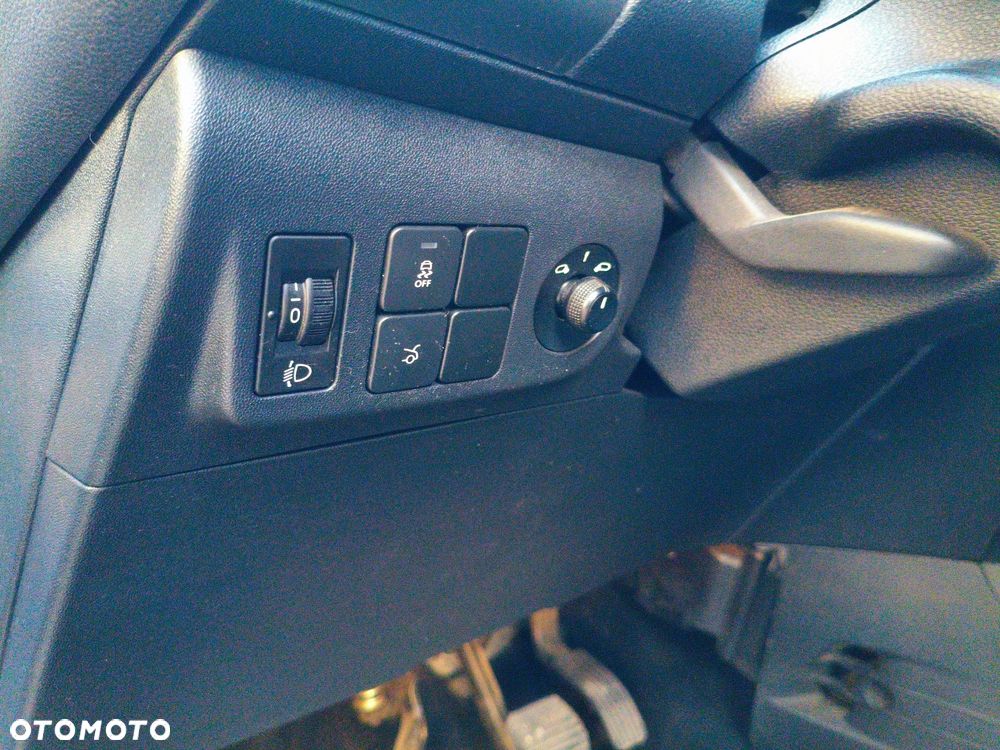Citroën C-Elysée 1.6 HDi Seduction - 21
