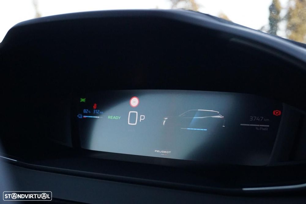 Peugeot e-2008 54 kWh Allure - 24