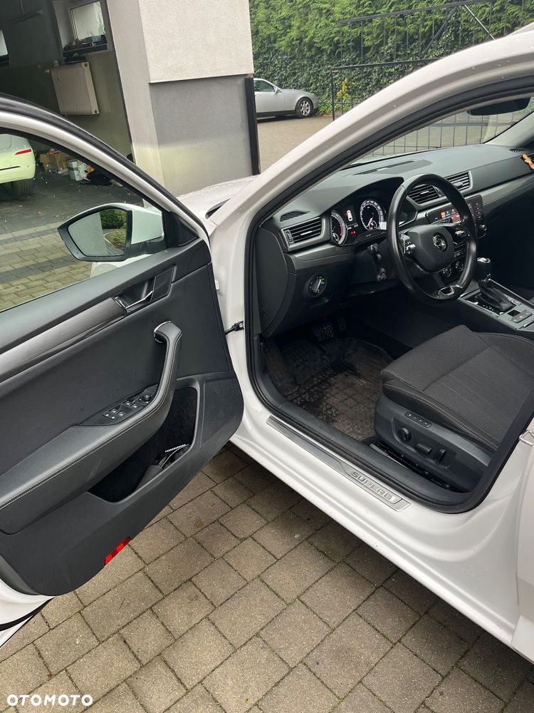 Skoda Superb 2.0 TDI DSG Style - 8