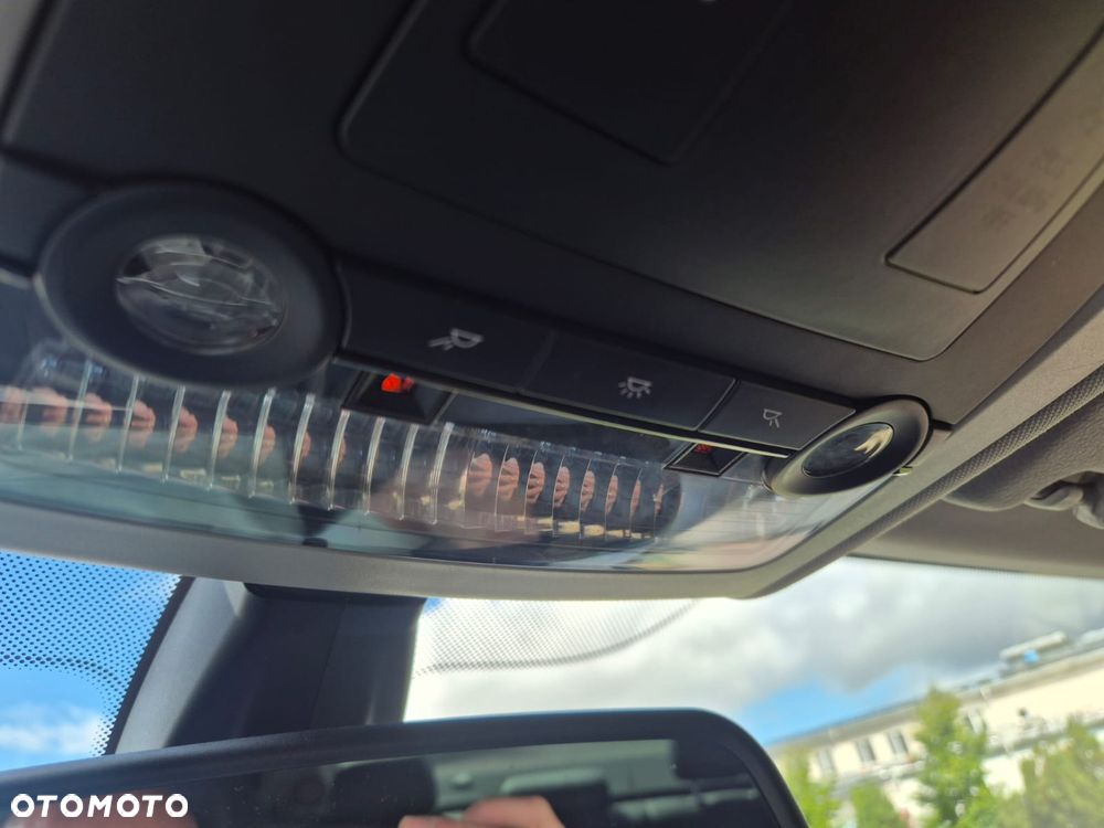 BMW Seria 5 525d - 9
