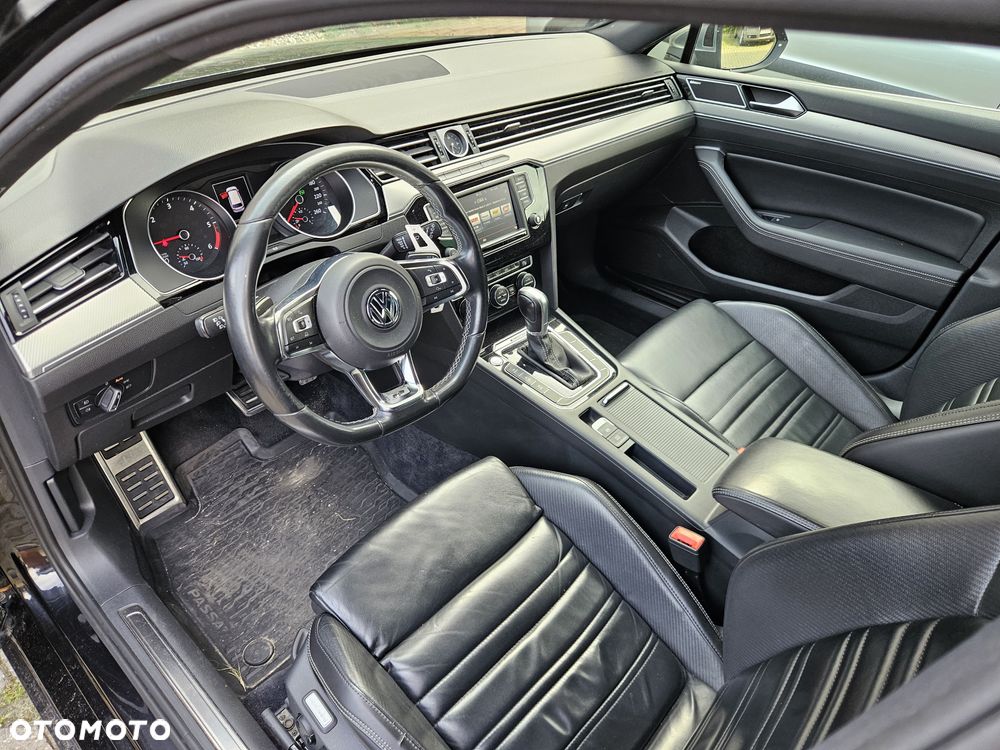 Volkswagen Passat - 30