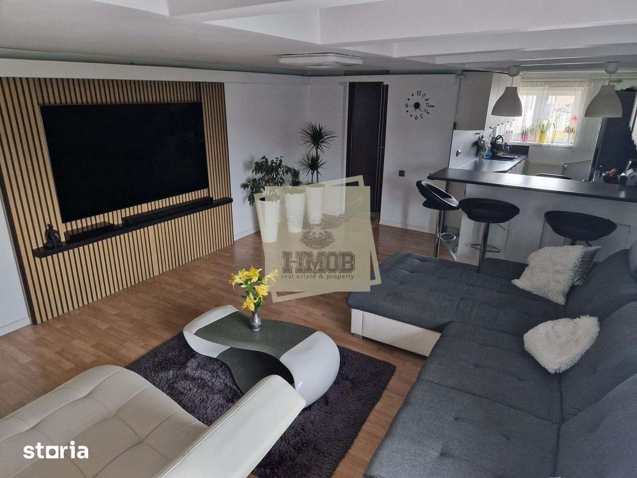 Apartament modern pe 2 niveluri 4 camere 2 bai si 82.4 mpu in Sibiu — fotografia 2