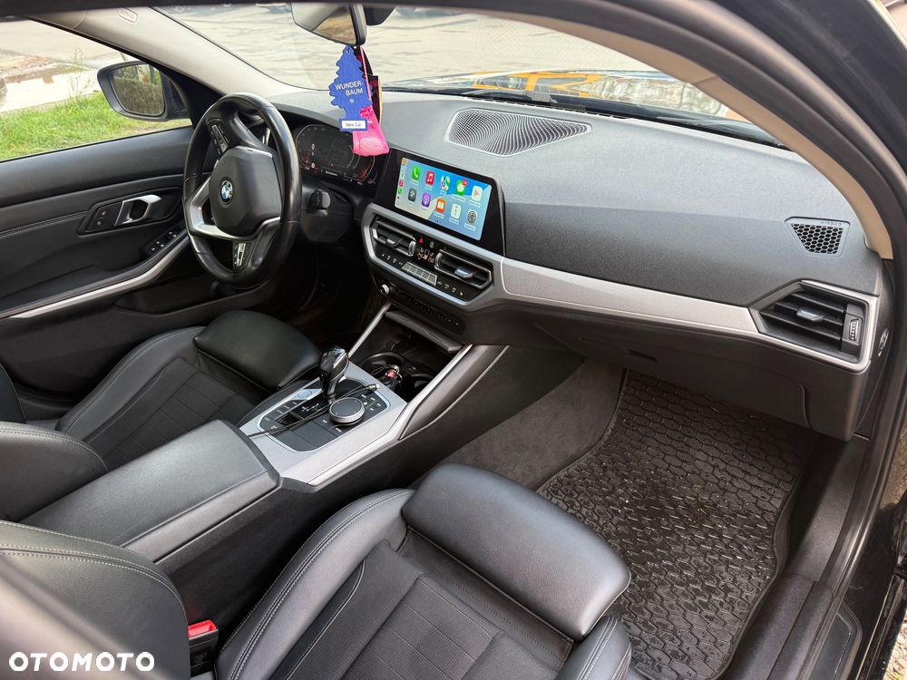 BMW Seria 3 318d - 10