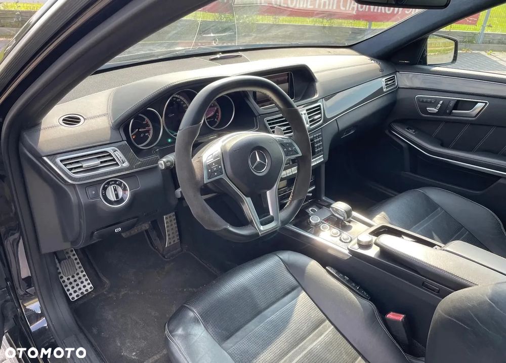 Mercedes-Benz Klasa E - 16