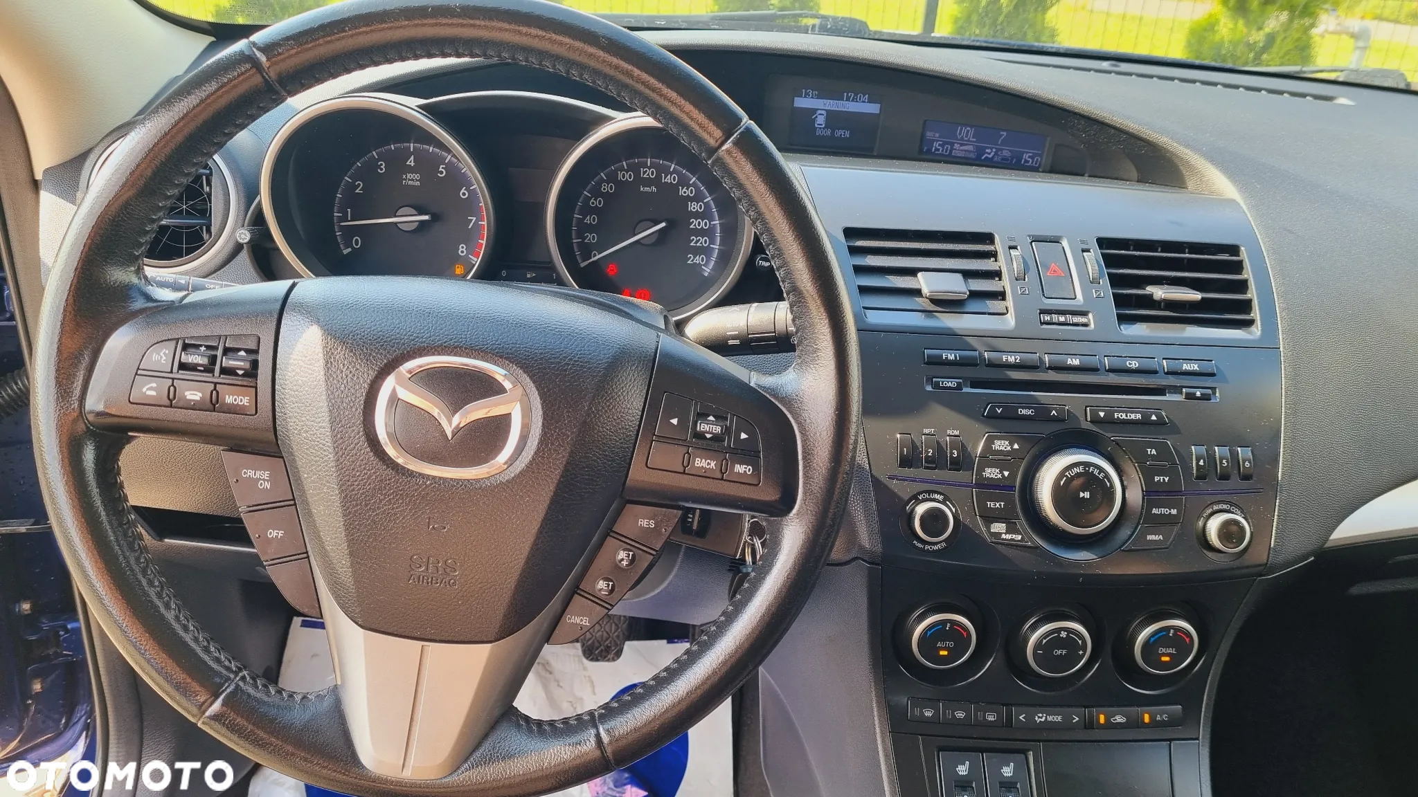 Mazda 3 1.6 Exclusive + - 14