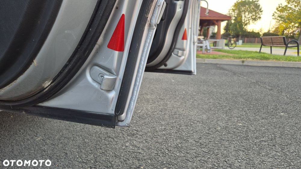BMW Seria 5 520i - 19