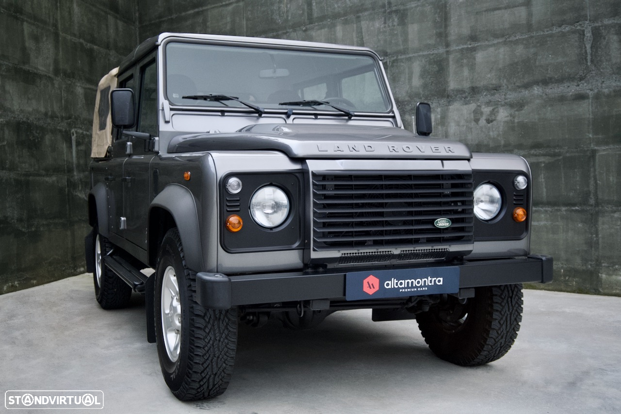 Land Rover Defender 110 SW 2.4 CRD S - 11