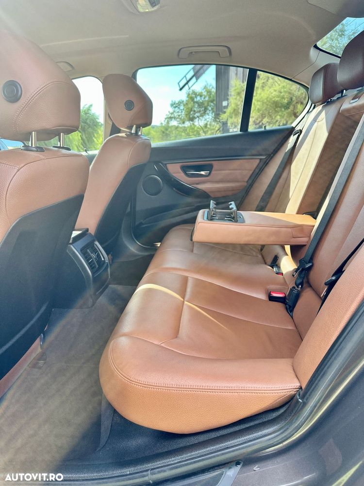 BMW Seria 3 320i EfficientDynamics Edition - 14