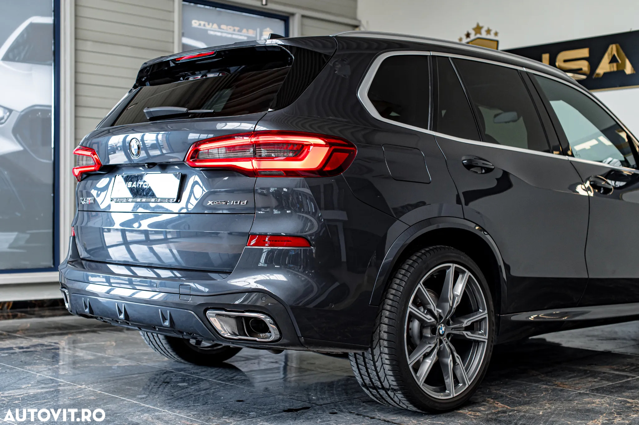 BMW X5 xDrive30d - 29