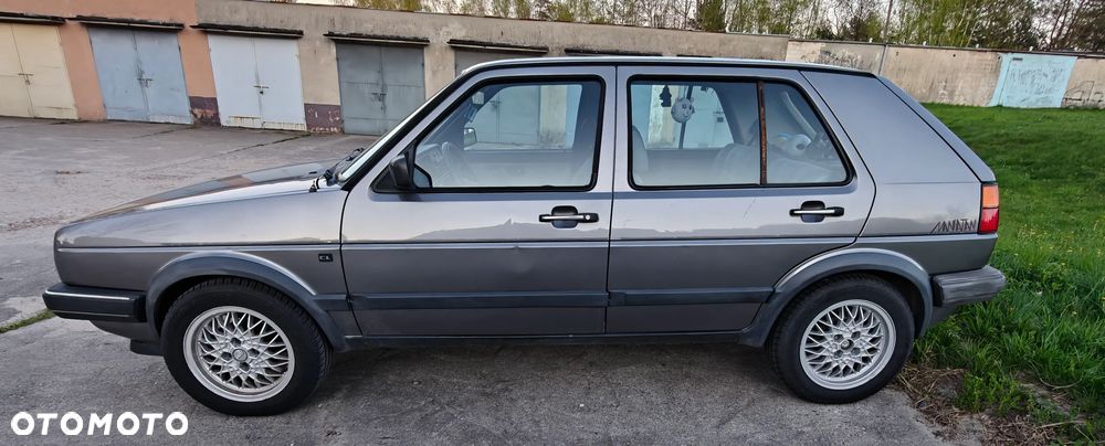 Volkswagen Golf - 4