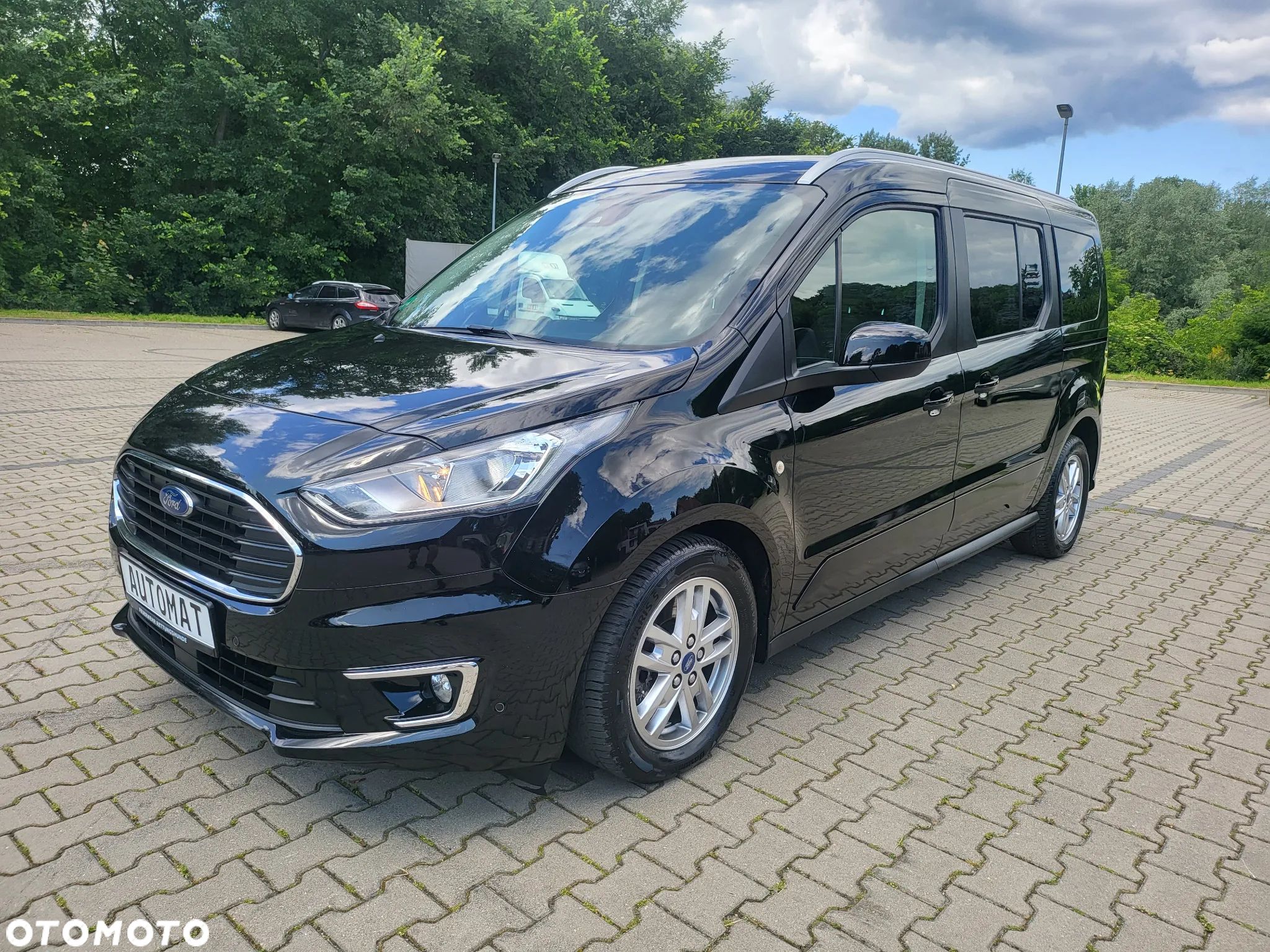Ford Tourneo Connect Grand - 1
