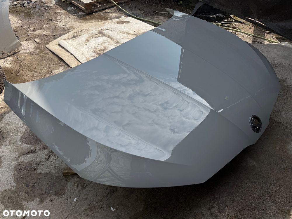 POKRYWA SILNIKA MASKA PRZÓD SKODA OCTAVIA IV 5E3 SZARA PASTELOWA - 24