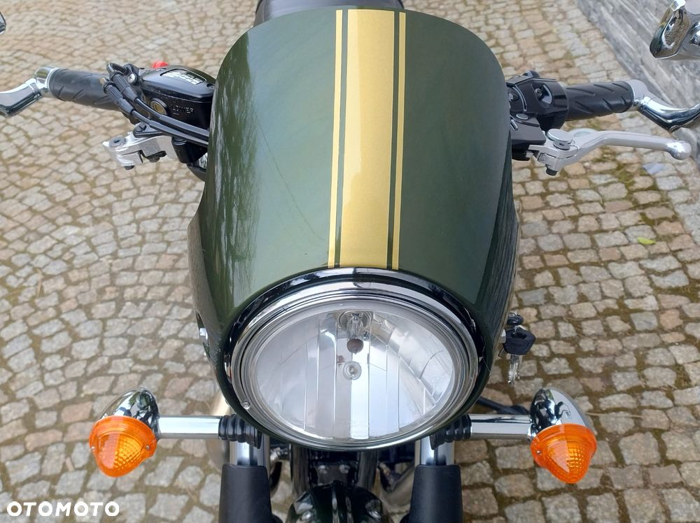 Triumph Thruxton - 8