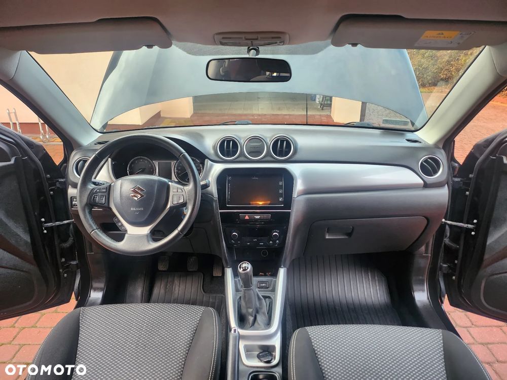 Suzuki Vitara 1.6 Comfort 2WD - 18