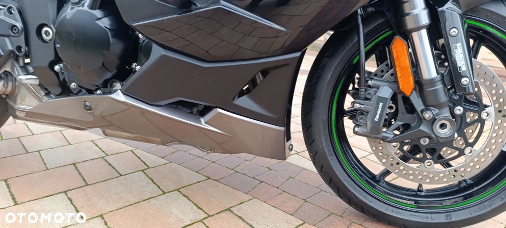 Kawasaki Ninja 1000 SX - 27