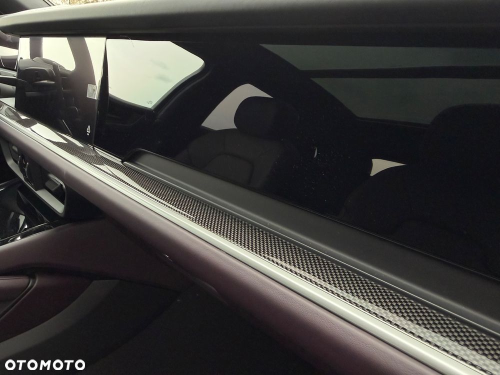 Porsche Cayenne - 15