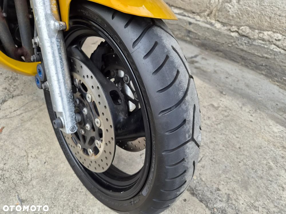 Yamaha FZS - 9